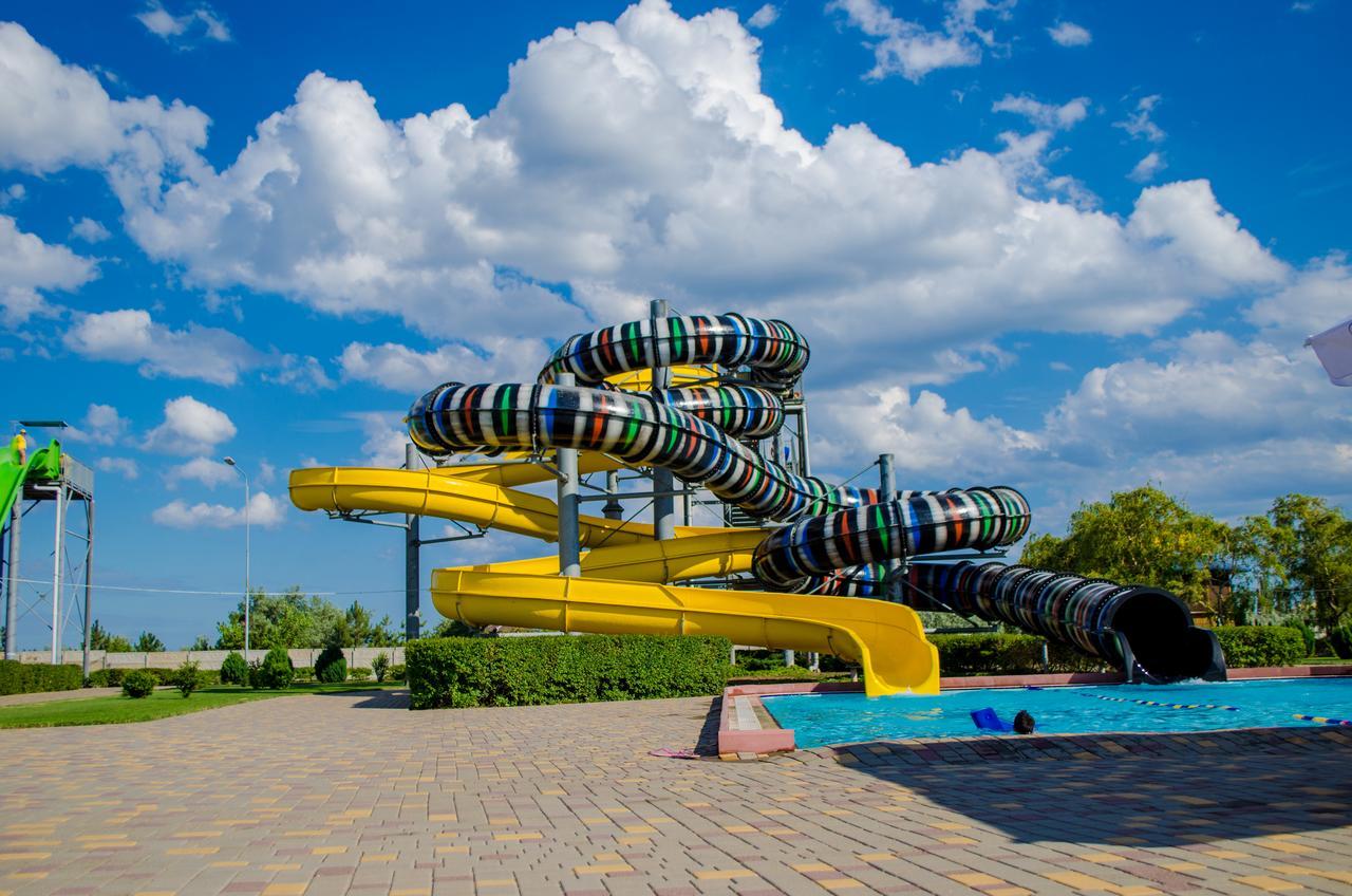 Aquapark Koblevo Hotel エクステリア 写真